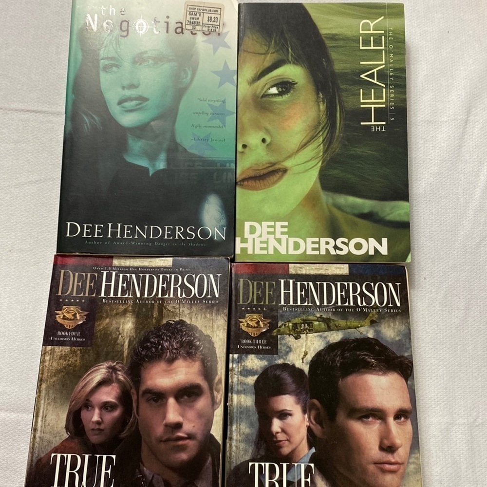Bundle of 4 Books by Dee Henderson (BD)